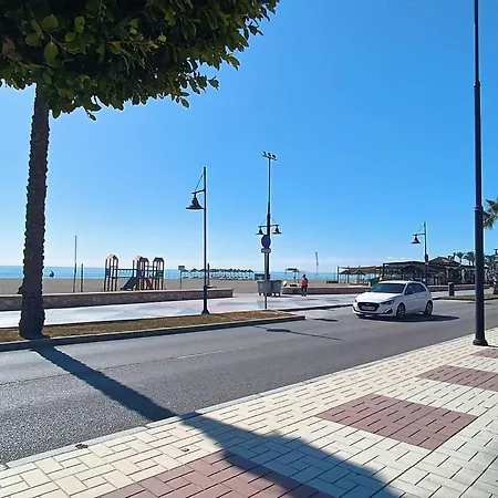 Dos Soles - Only 100 Meters From Apartment Torremolinos